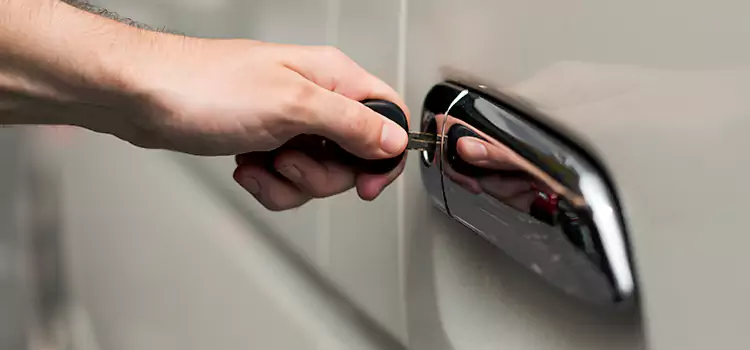 Why Choose Our Auto Locksmith Team in Midwest City, OK?